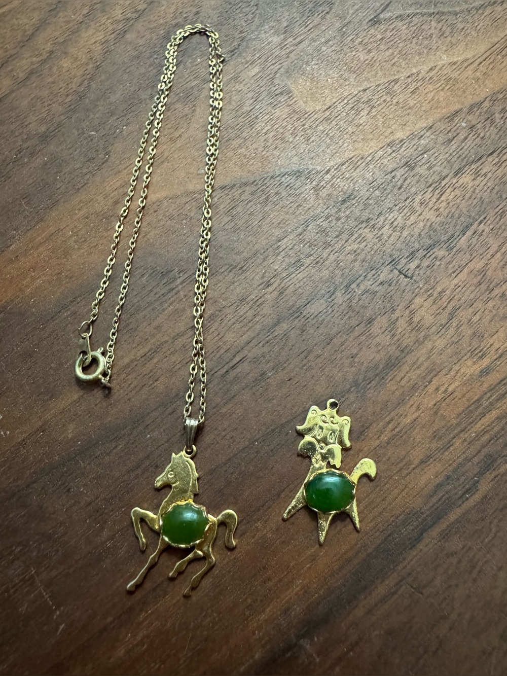 Vintage Goldtoned Faux Jade/Green Stone Horse & Dog Pendants & Necklace *READ*